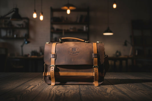 Kahverengi hakiki deri satchel çok bölmeli önden görünümü - Véra Ember